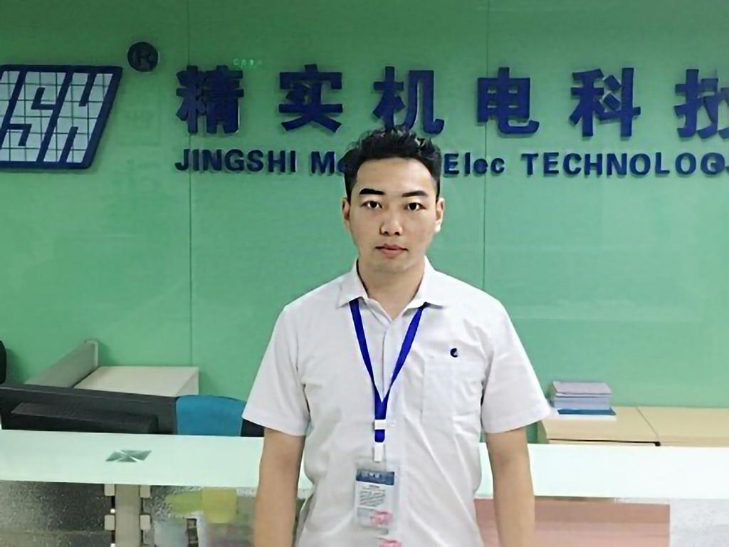 2018届电气工程及其自动化专业毕业生 刘佳